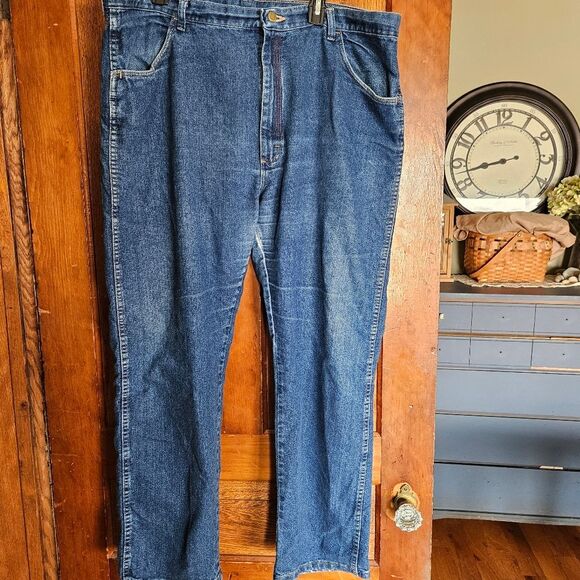 Wrangler Blue Jeans | Size 42 x 32 | Classic Fit | Fair Condition - Picture 1 of 9